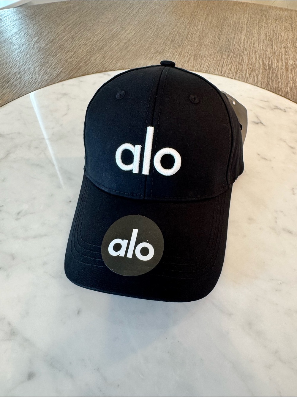 Alo Black Logo Baseball Cap unisex